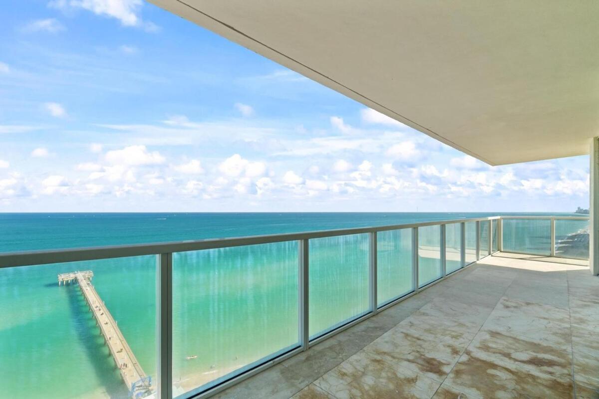 Luxury 2-Bedrooms Oceanfront Condo In Sunny Isles Съни Айлс Бийч Екстериор снимка