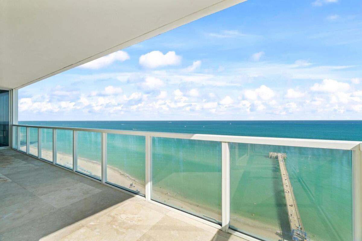 Luxury 2-Bedrooms Oceanfront Condo In Sunny Isles Съни Айлс Бийч Екстериор снимка